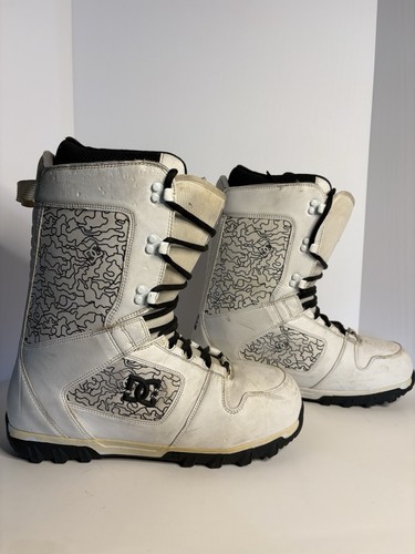 White phase snowboarding - dc,